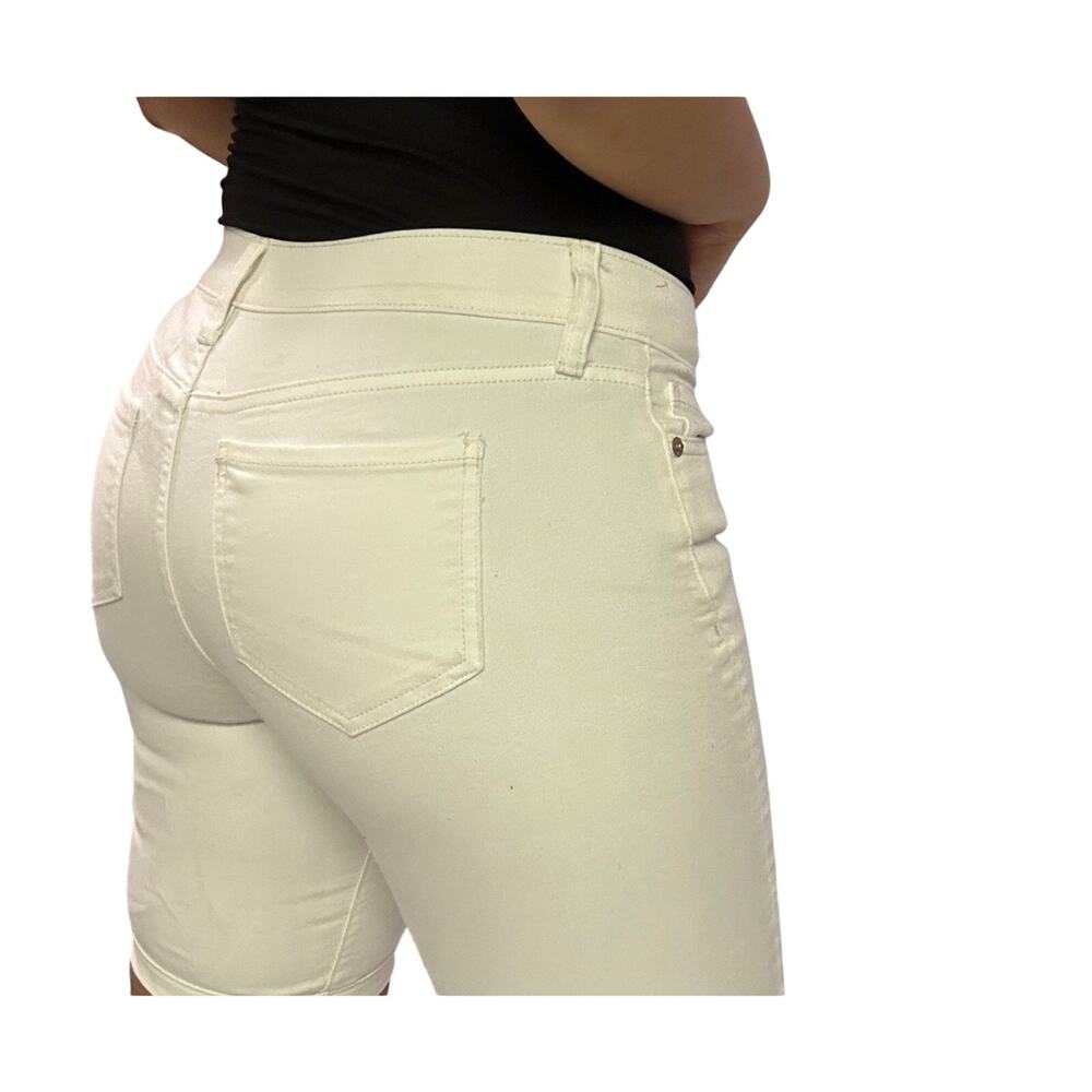 White jean Bermuda shorts size 2